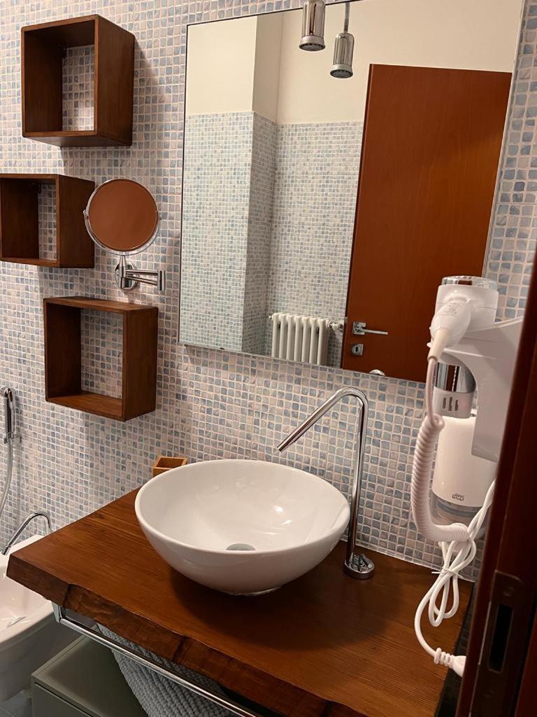 Coco Apartment แบร์กาโม ภายนอก รูปภาพ